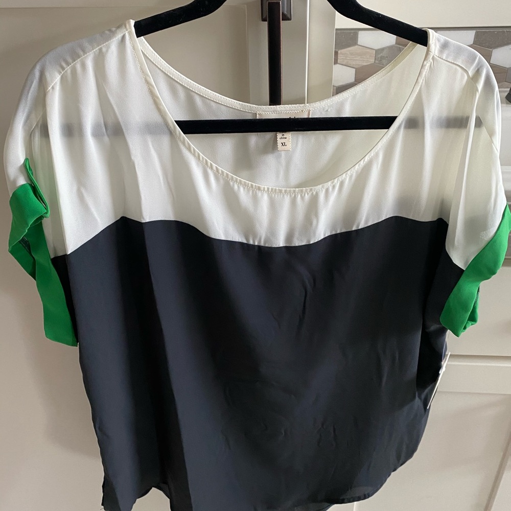 NWT Meraki Top